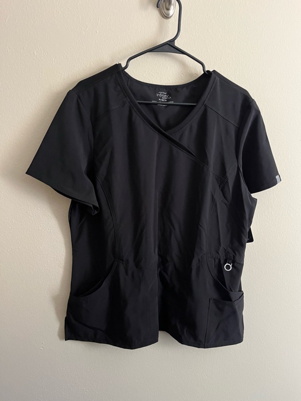 NWT Cherokee Infinity Black Scrub Top